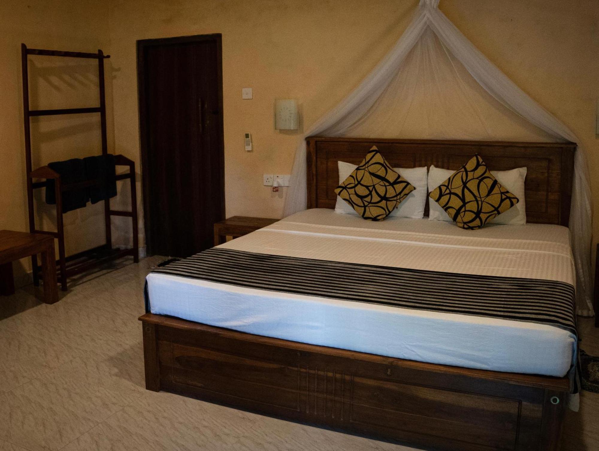 Shan Mango Homestay Сигирия Экстерьер фото