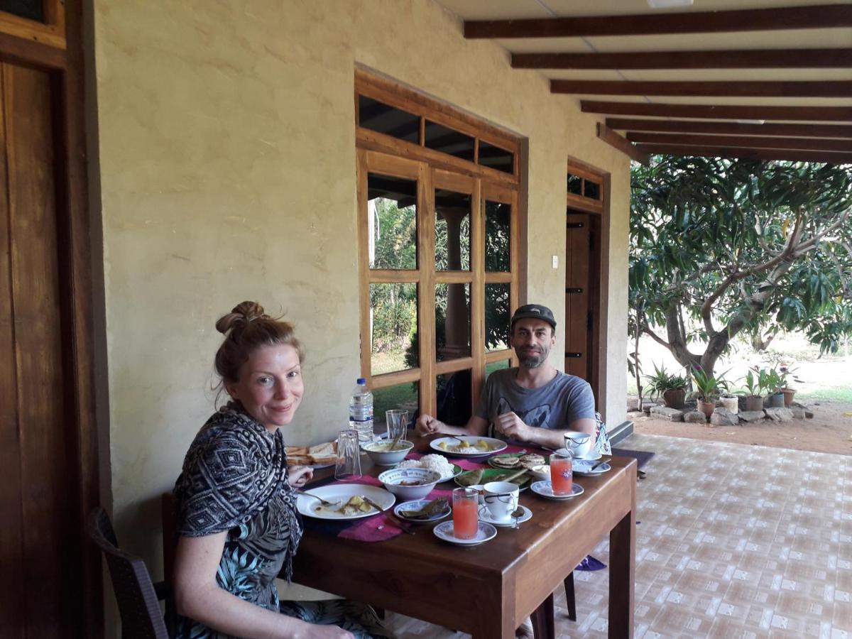 Shan Mango Homestay Сигирия Экстерьер фото